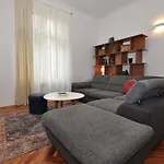 Moel Apartament *