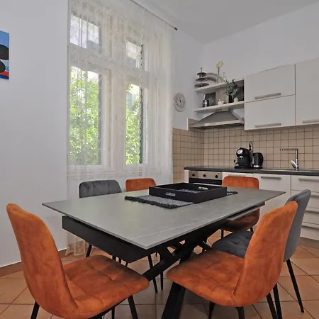 Moel Apartament *
